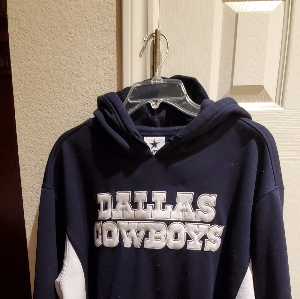 Men's pull-over hoodie